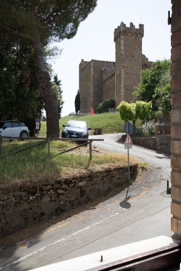 Casa Costa Delle Caserme مونتالشينو المظهر الخارجي الصورة